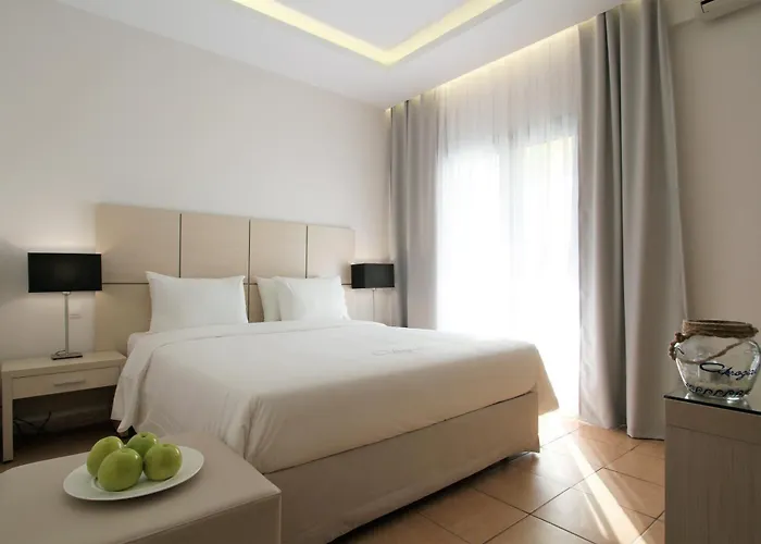 Akrogiali Exclusive Hotel (Adults Only)