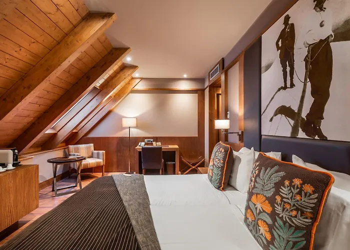 Hotel Val De Neu G.L.