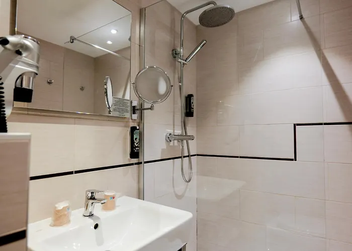 Hotel Le Kennedy, Clermont-Ferrand, The Originals Relais
