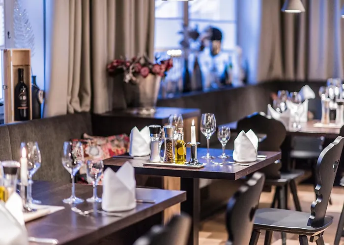 Hotel Central Bar & Restaurant
