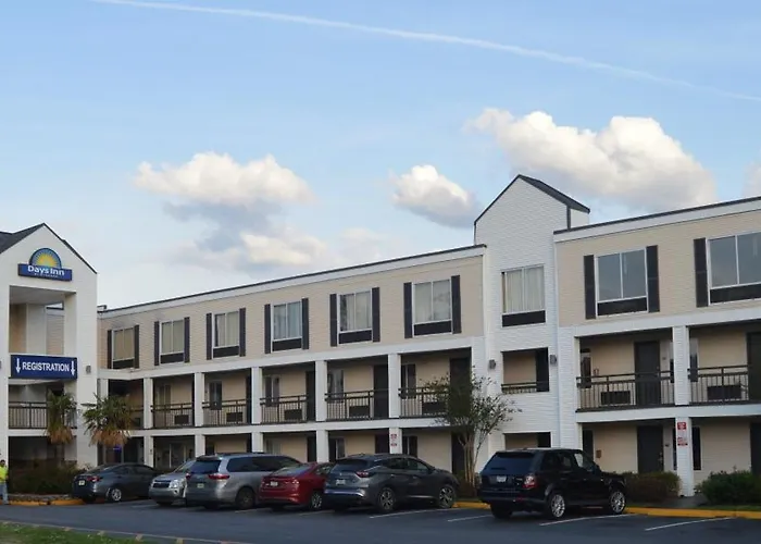 Days Inn By Wyndham Marietta-Atlanta-Delk Road
