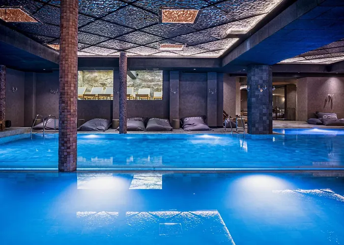 Premier Luxury Mountain Resort