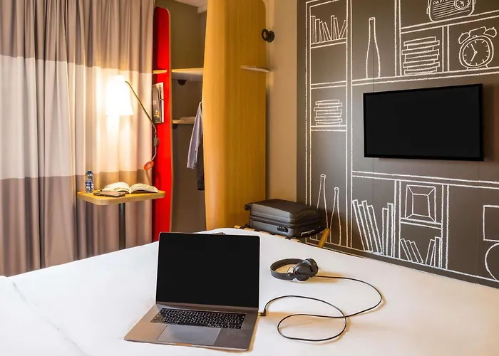 Ibis Sion