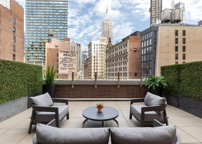 Broadway Plaza Hotel
