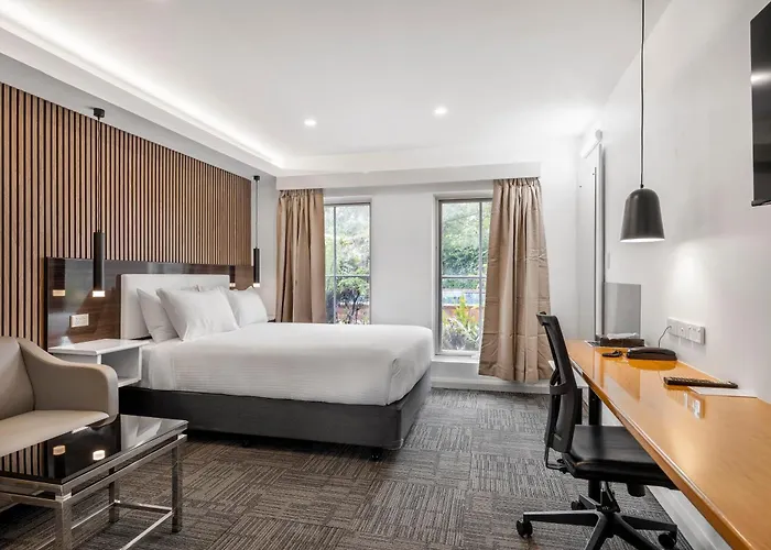 Best Western Plus Buckingham International