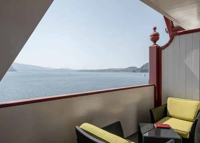 Hotel Vitznauerhof - Lifestyle Hideaway At Lake Lucerne