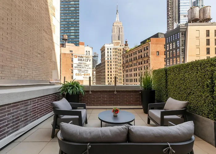 Broadway Plaza Hotel