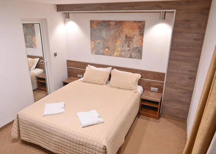 Hotel Rothmans-Breakfast - Free Parking - Lobby