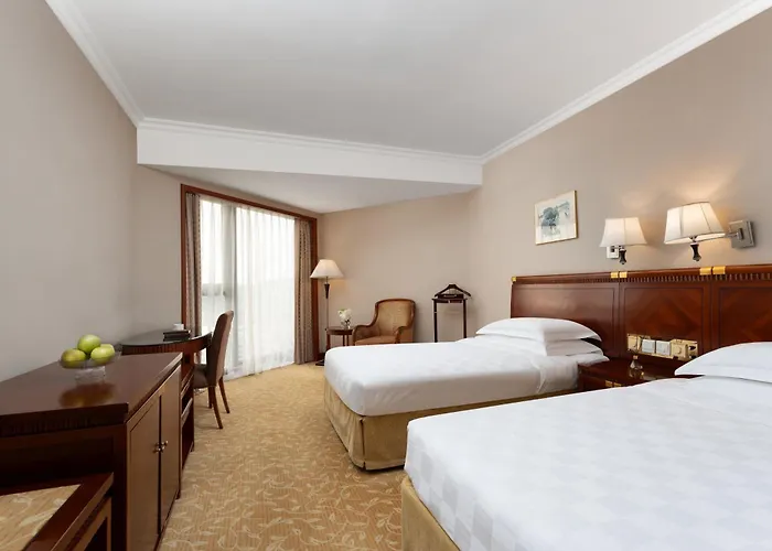 Shenzhen Felicity Hotel, Luohu Railway Station