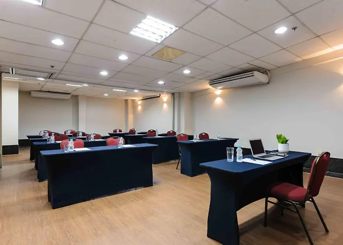 Vitoria Praia Hotel
