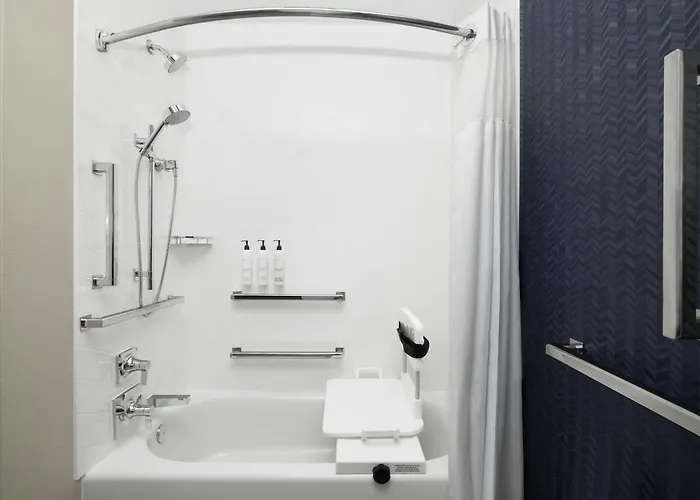 Fairfield Inn & Suites By Marriott Cumberland