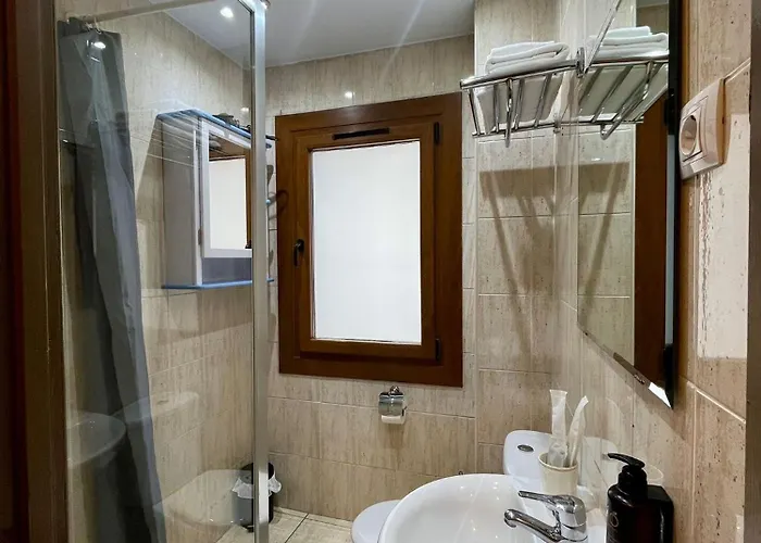 Hotel Niu A 50 M Del Funicamp