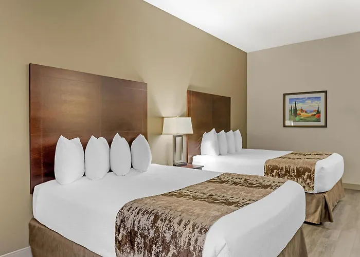 Best Western Plus Pembina Inn & Suites