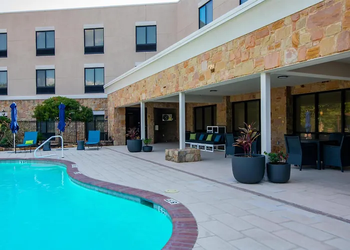 Hampton Inn & Suites College Station