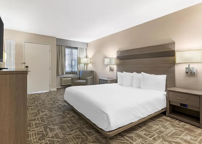 Best Western Kettleman City Inn & Suites