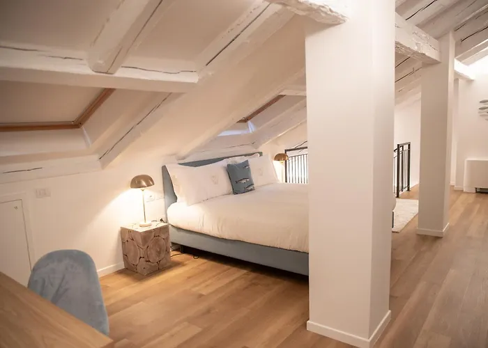 Hotel Vis A Vis
