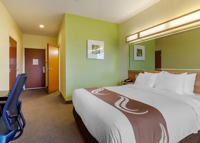 Quality Inn & Suites Lehigh Acres Fort Myers