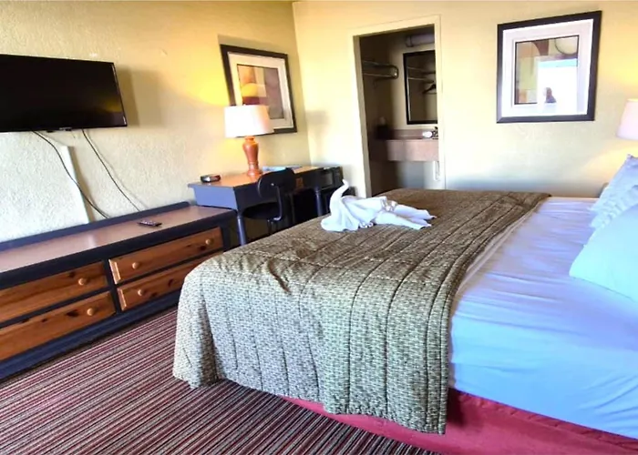 Suite Dreams Hotel