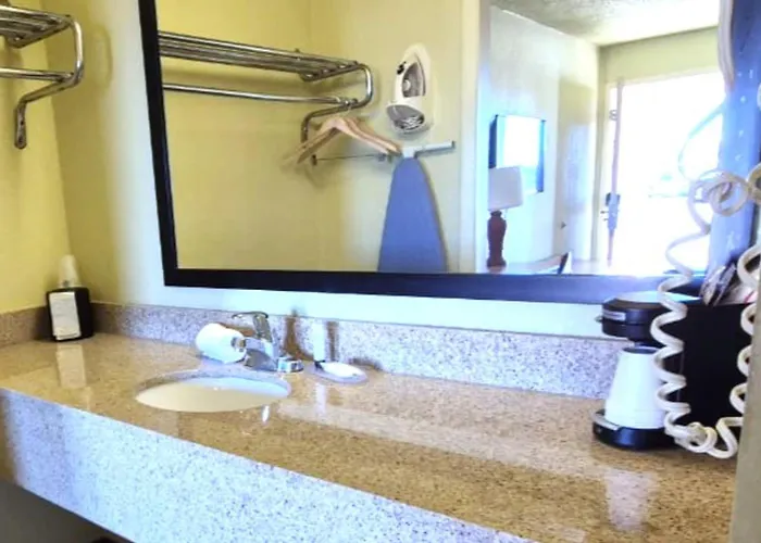 Suite Dreams Hotel