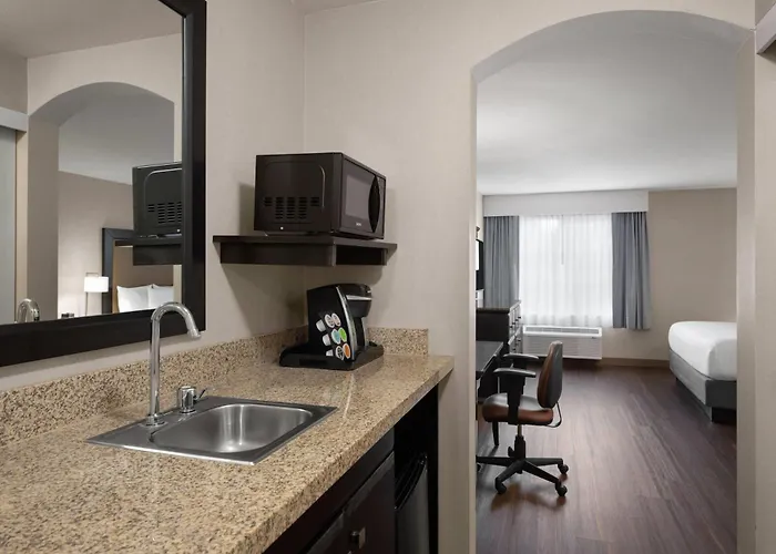 La Quinta By Wyndham Paso Robles