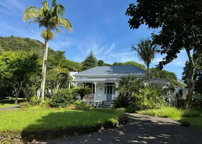Lupton Lodge
