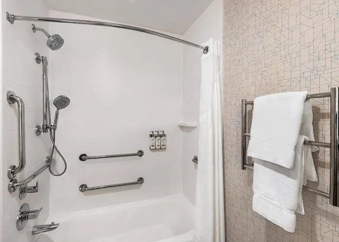 Holiday Inn Express Hotel & Suites Anniston/Oxford By Ihg