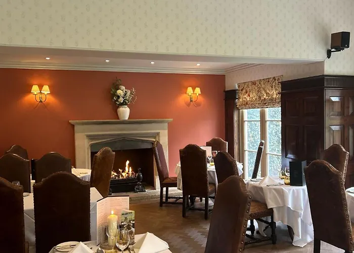 Ravenwood Hall Hotel