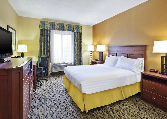 Holiday Inn Express Hotel & Suites - Belleville Area By Ihg