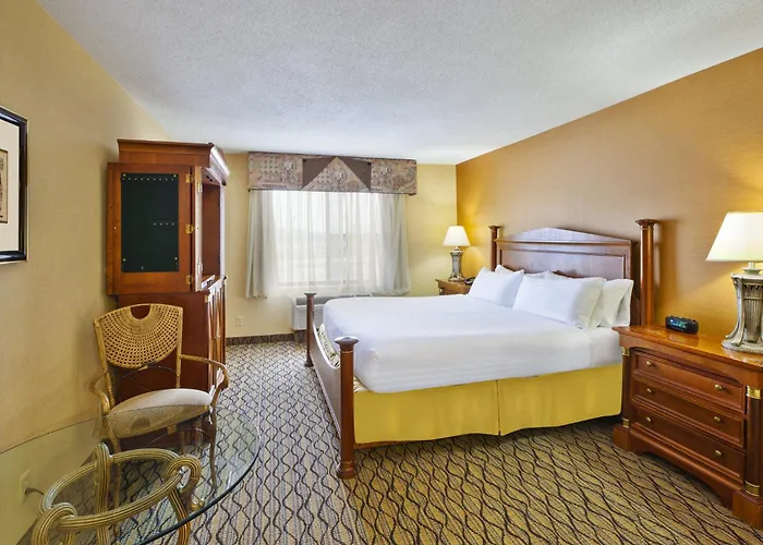 Holiday Inn Express Hotel & Suites - Belleville Area By Ihg