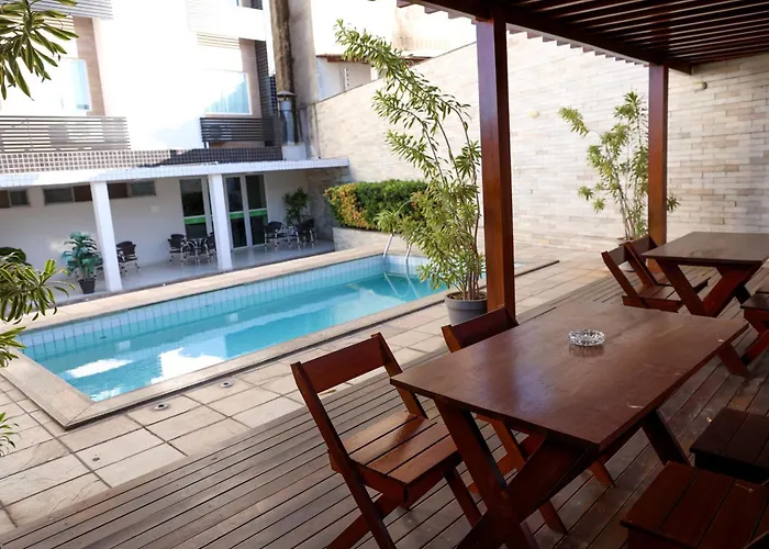 Oasis Hotel
