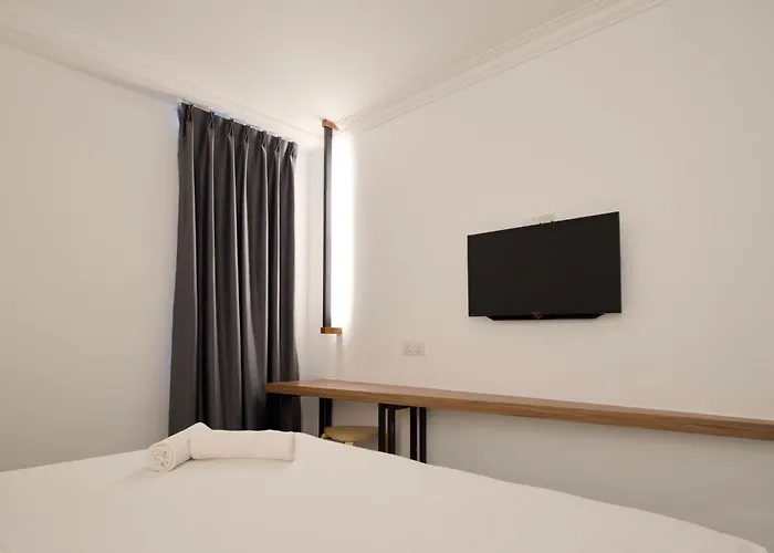 T Hotel Tandop