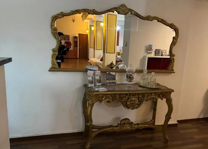 Hotel King