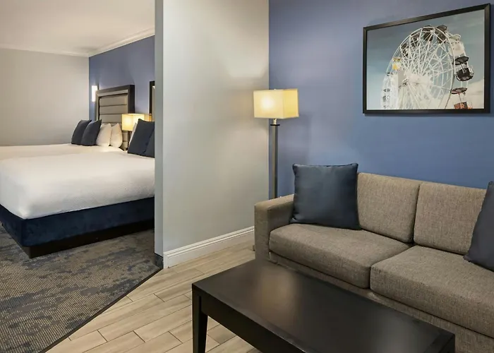 City Express By Marriott Manhattan Beach