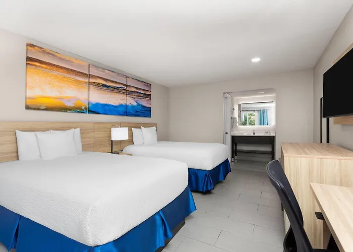 Days Inn By Wyndham Fort Myers Springs Resort