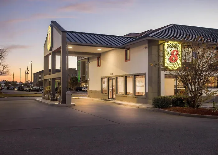Super 8 By Wyndham Valdosta Ga I-75