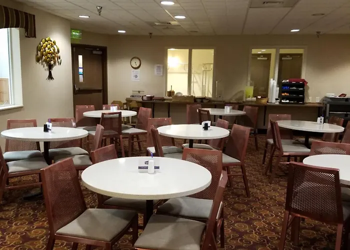 Crystal Inn Hotel & Suites - Great Falls