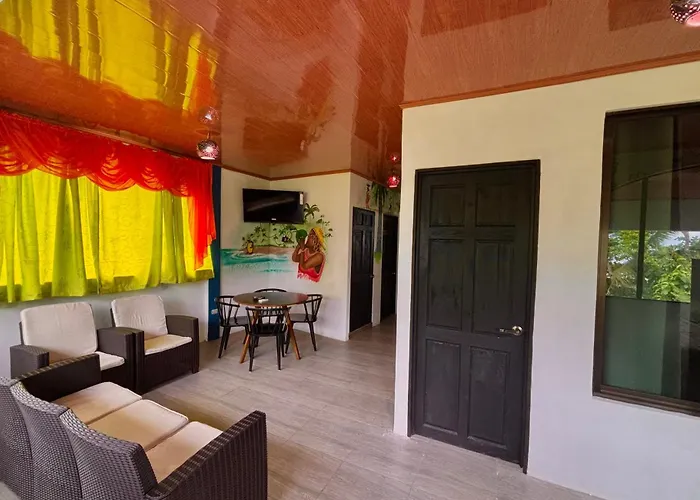 Hotel El Icaco Tortuguero