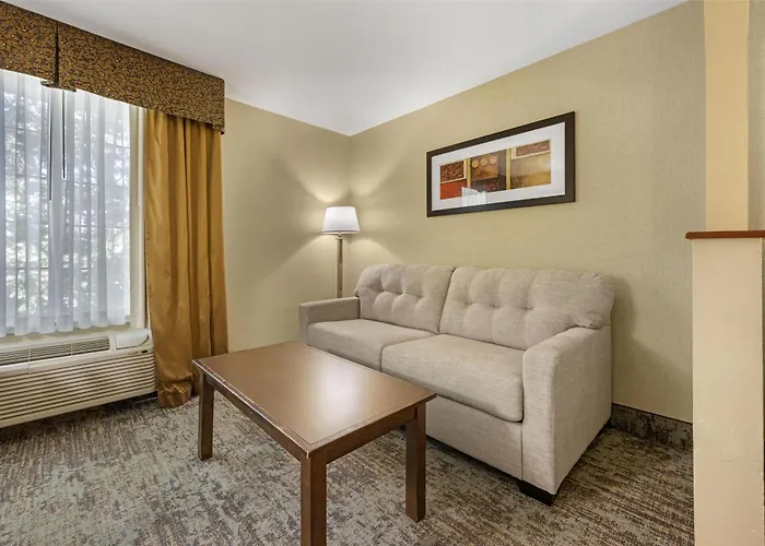 Best Western Plus Prairie Inn