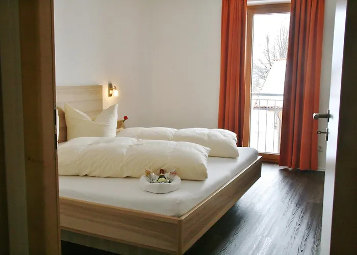 Seehotel und Appartements Schnöller