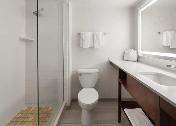 Holiday Inn Express Philadelphia Penn'S Landing By Ihg