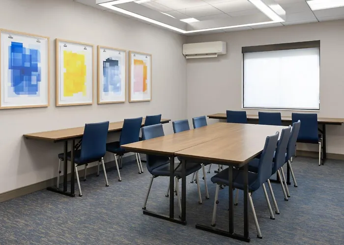 Holiday Inn Express Philadelphia Penn'S Landing By Ihg
