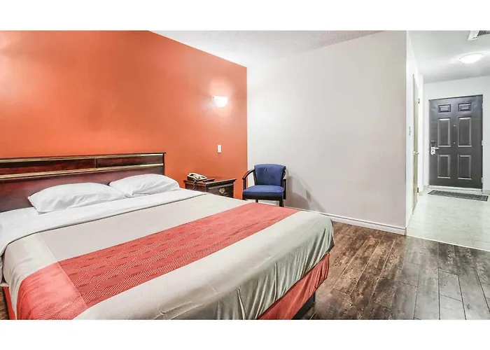 Motel 6-Windsor, On
