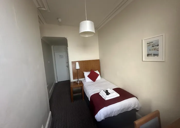 West Rocks Hotel