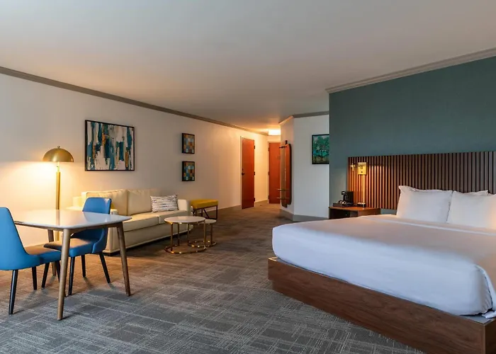 Comfort Inn & Suites Near Burke Mountain