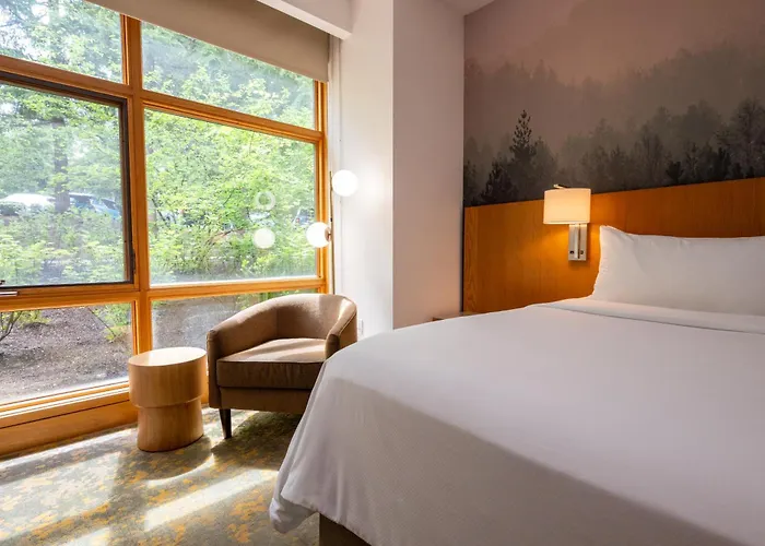 Cedarbrook Lodge