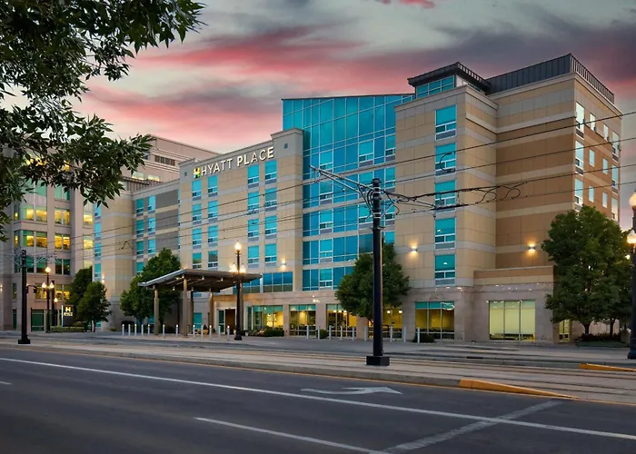 Hyatt Place Salt Lake City Downtown / The Gateway