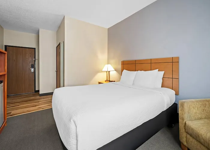 Quality Inn Dubuque On Hwy 20