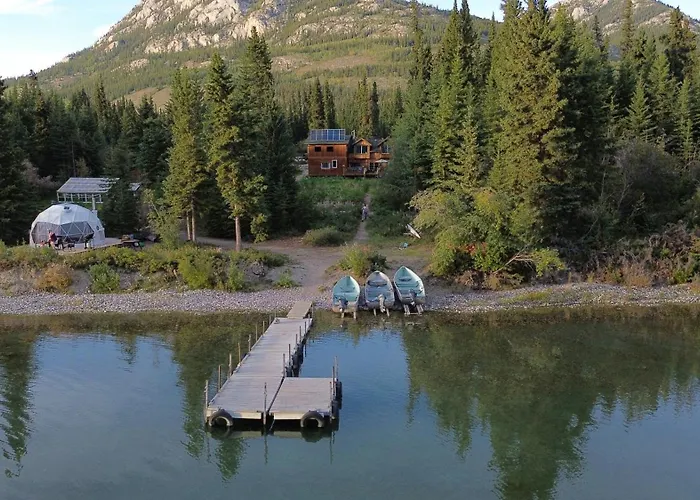 Little Atlin Lodge