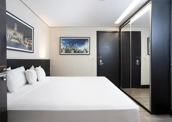 Hotel Park Tower Savassi By Nacional Inn