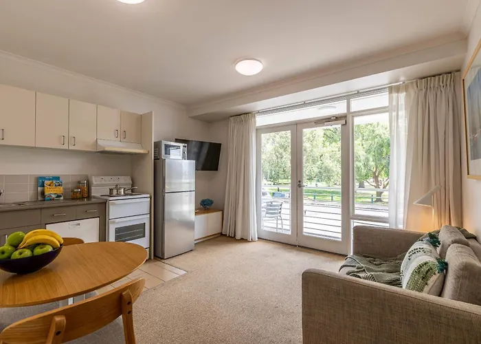 Mainstay Suites Williamstown